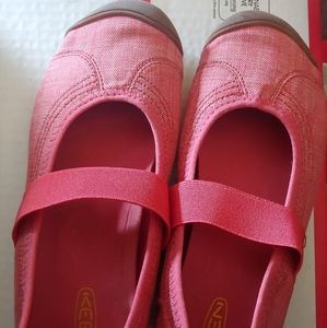 Women's Keen shoes size 40.5